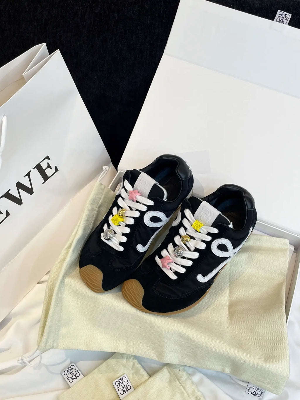 Sneakers lo*ewe
