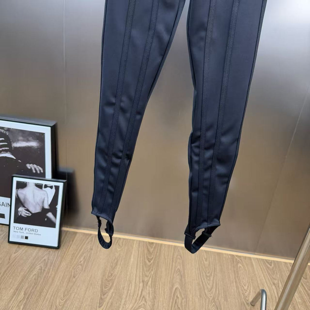 High waisted fishbone wist