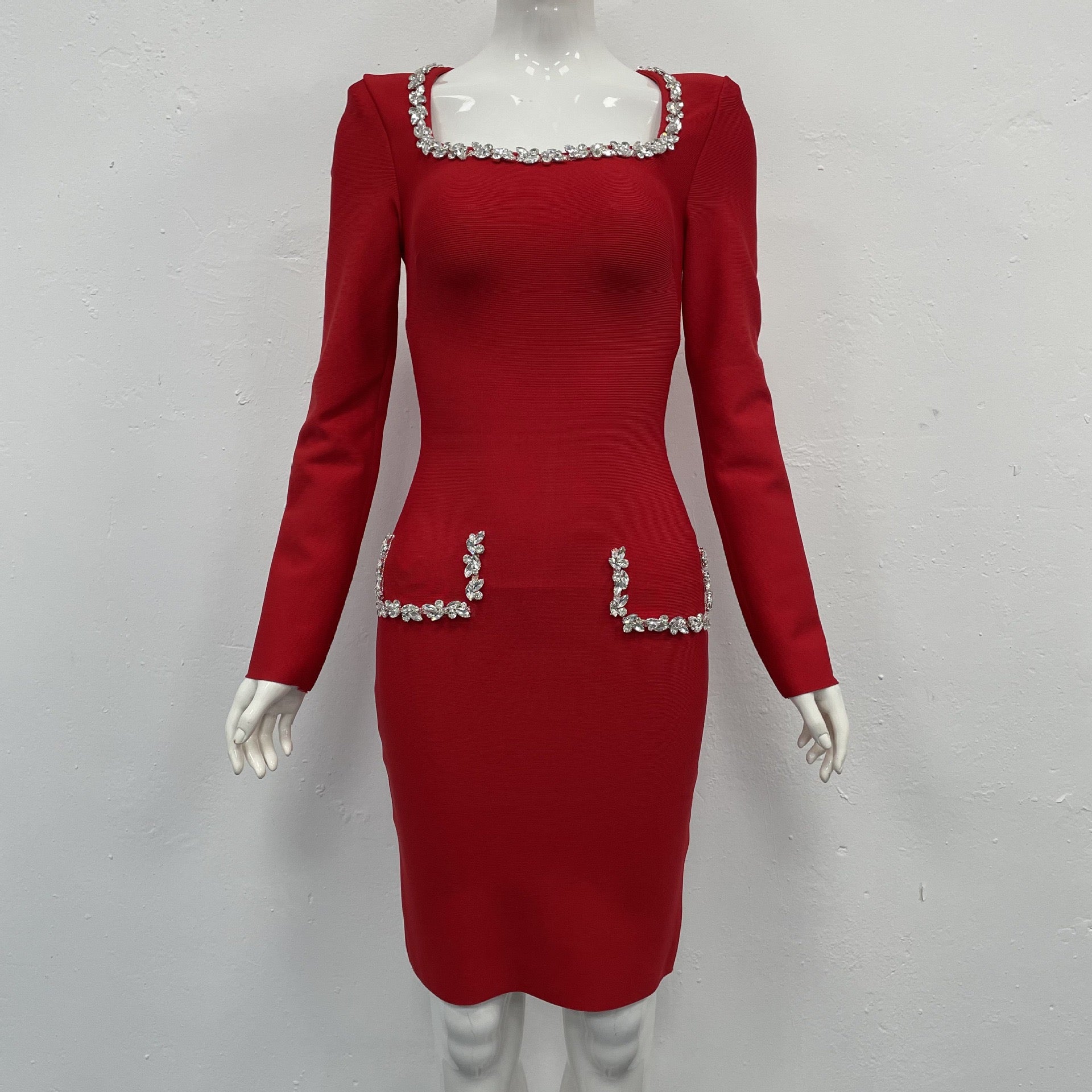 Squared bandage style