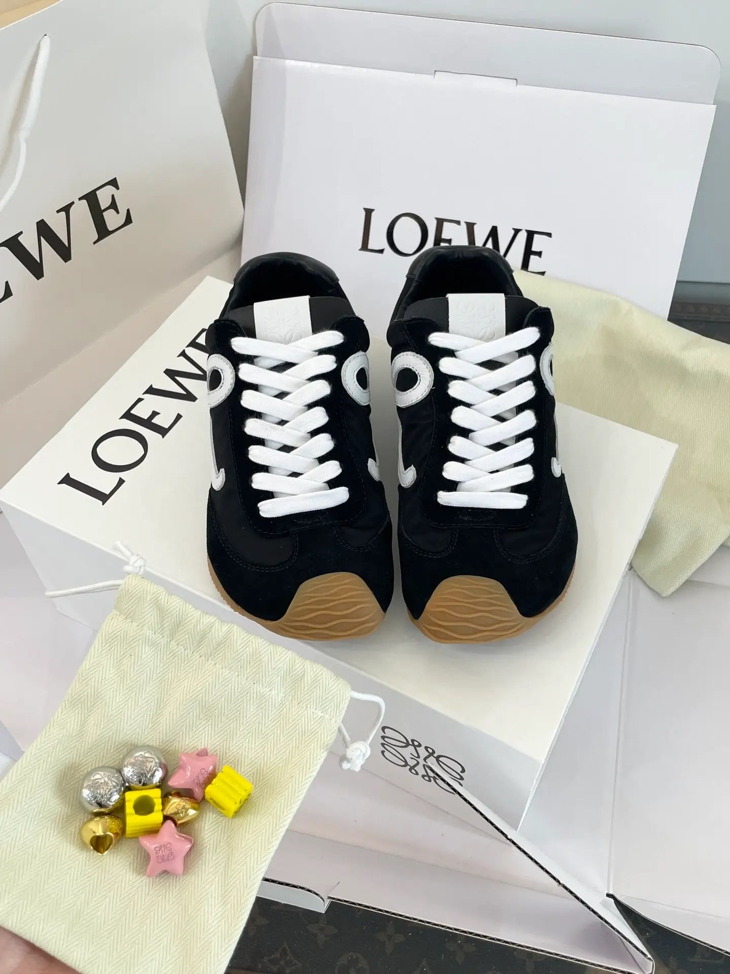 Sneakers lo*ewe