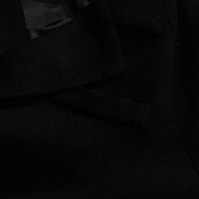 Classic silhouette jacket