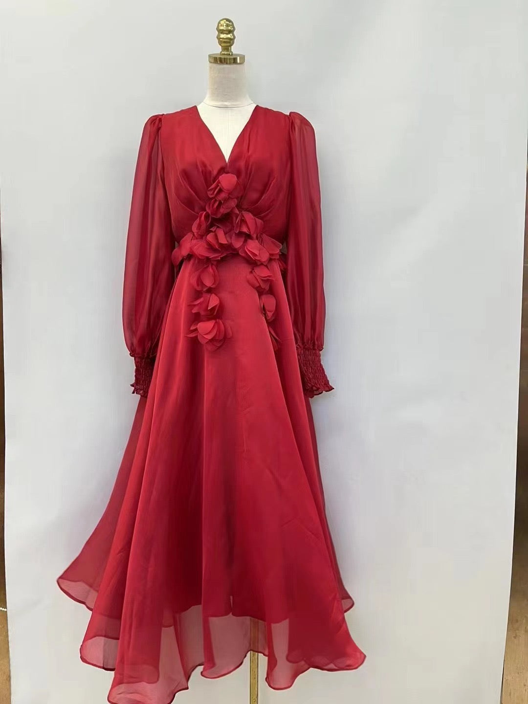 French niche spring v neck dress