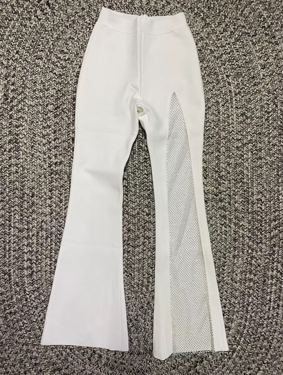 Hot bandage pants