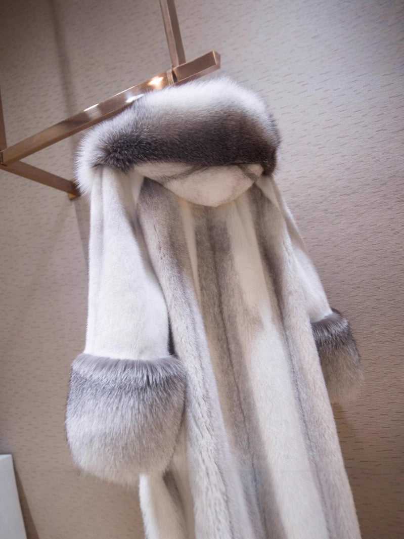 Faux fur coat*large collar&cuffs