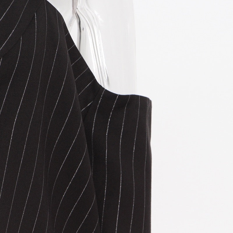 Fashionable hollow out style