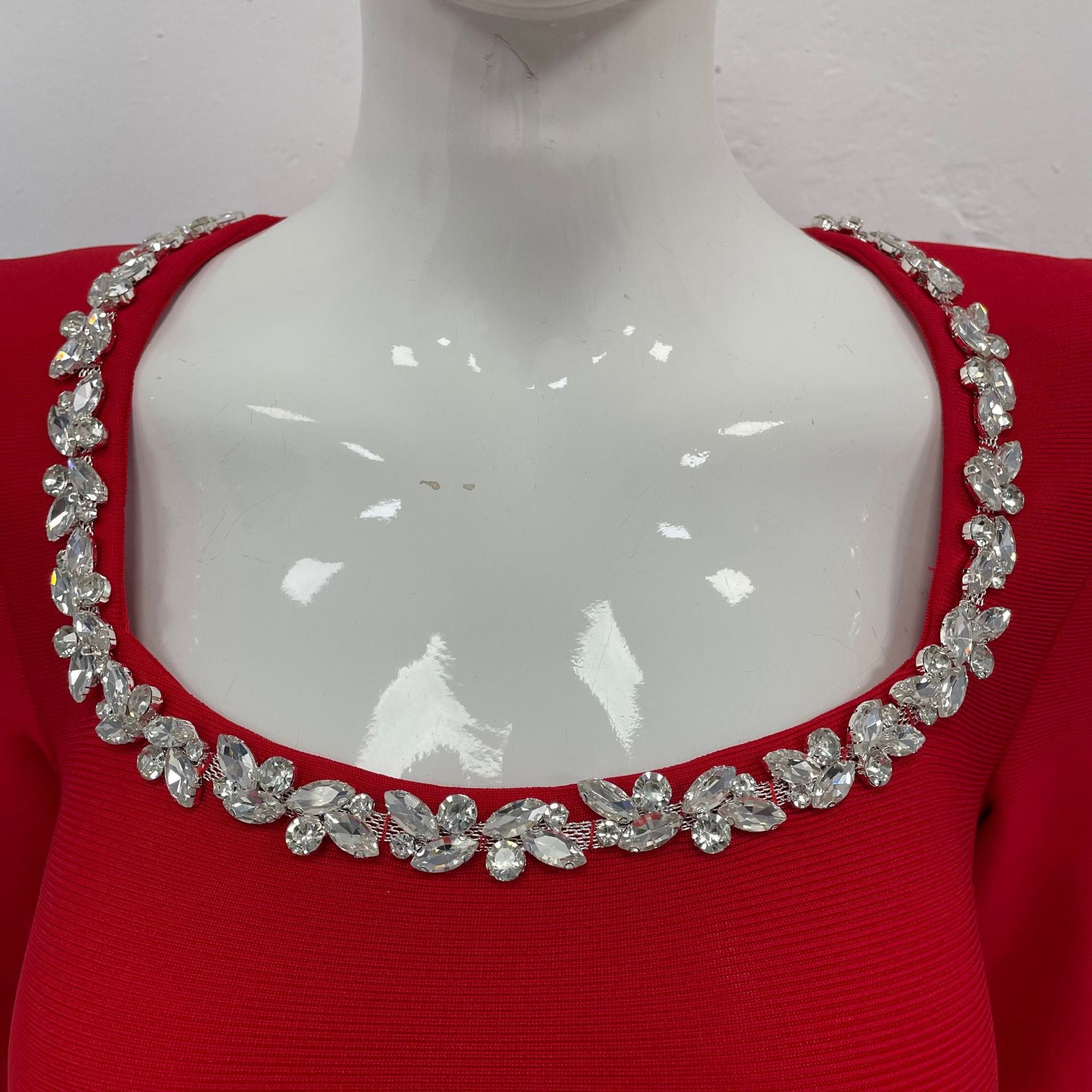 Squared bandage style