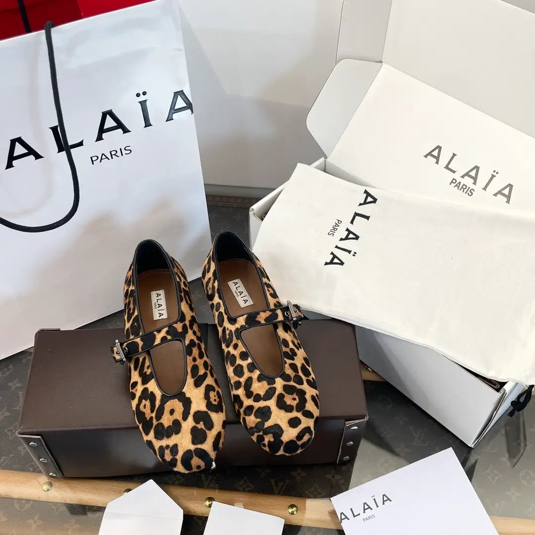 Shoes A*lAiA