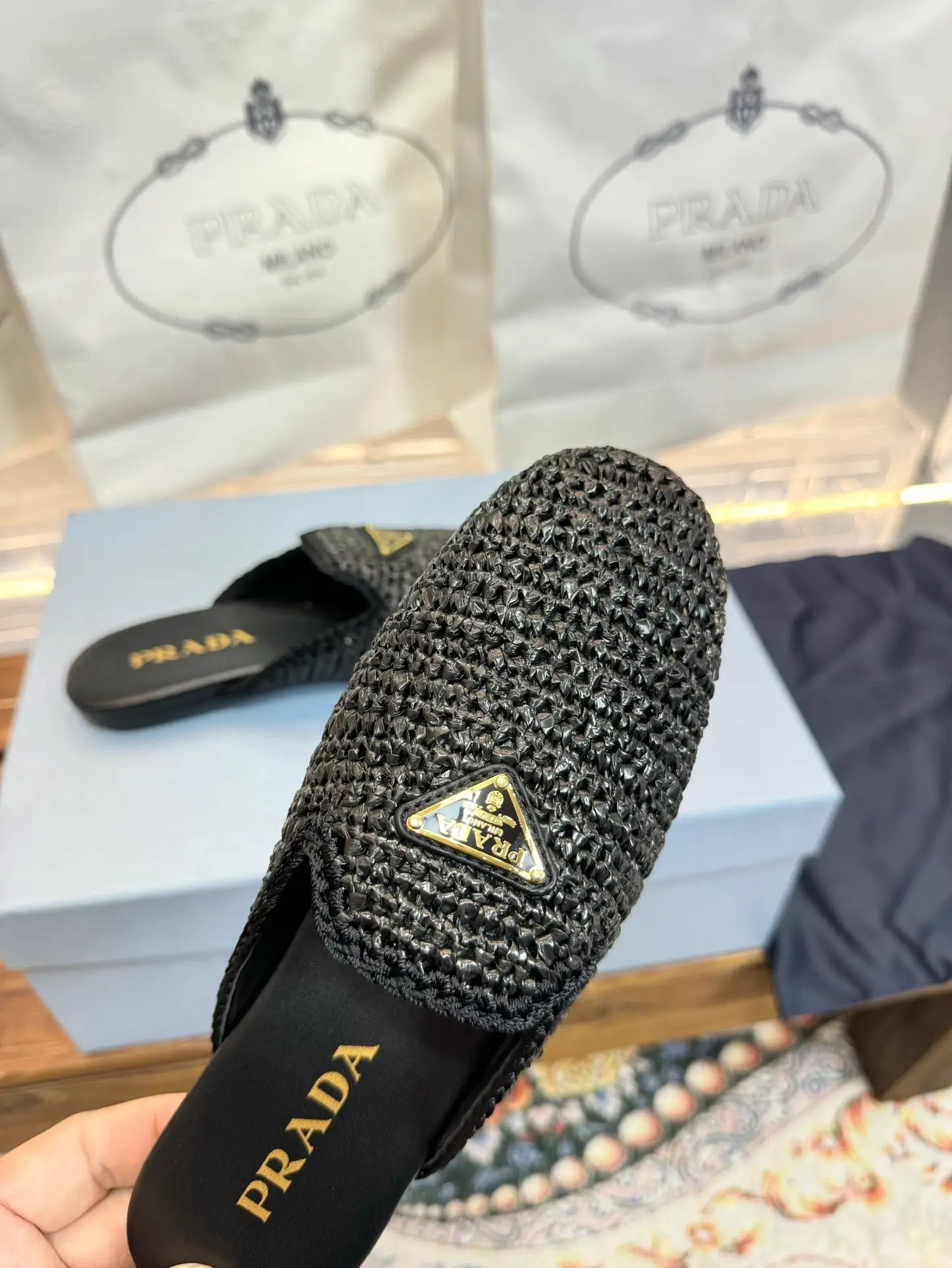 Slippers P*rada