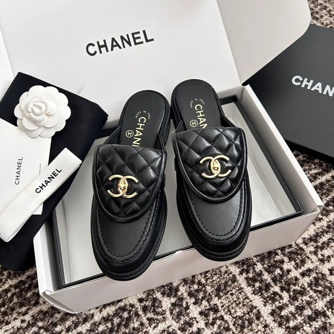 Slippers Ch*anel