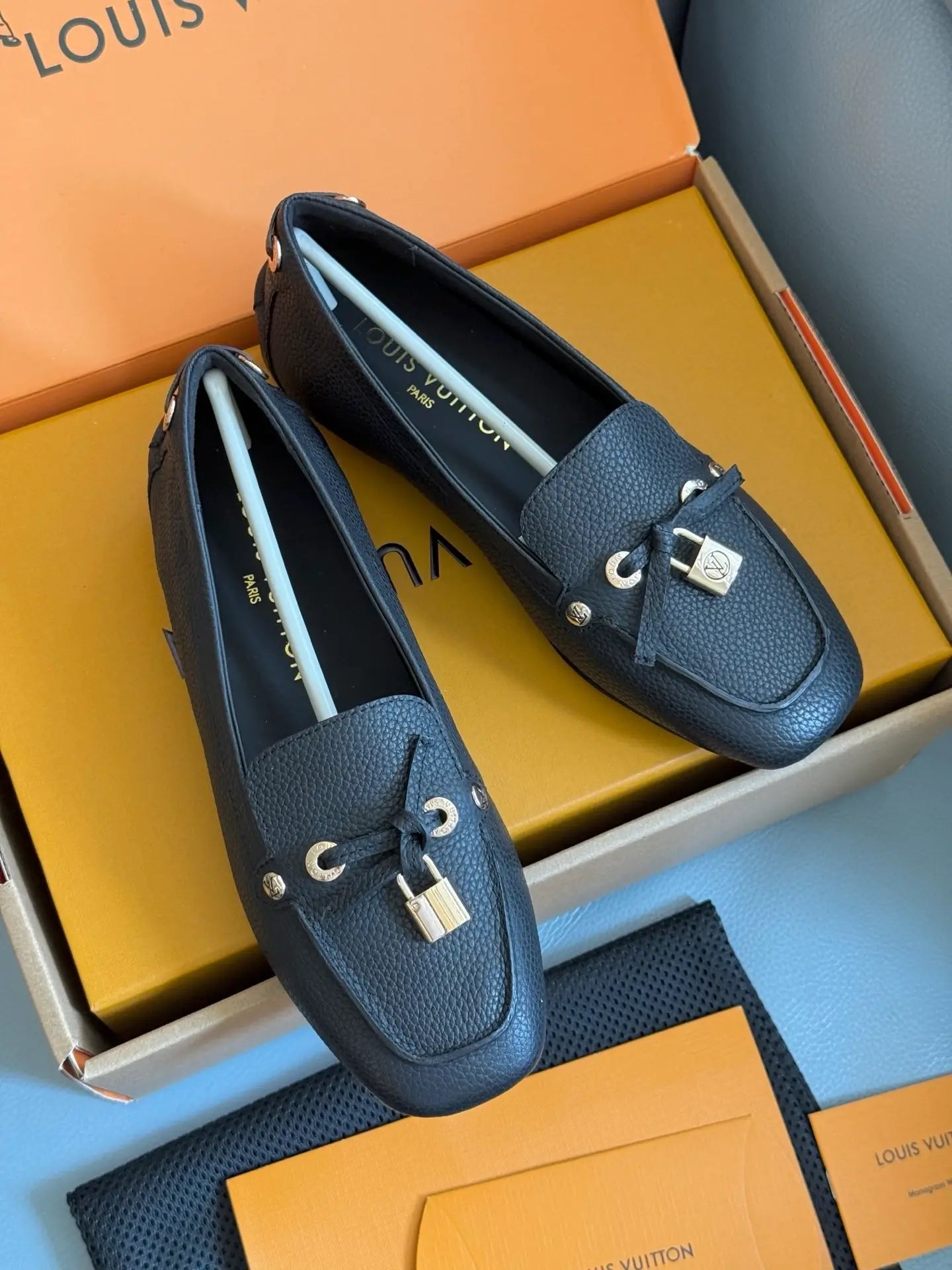 Shoes L*V