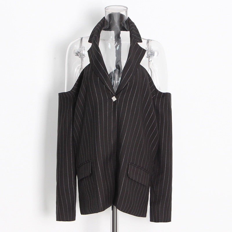 Fashionable hollow out style