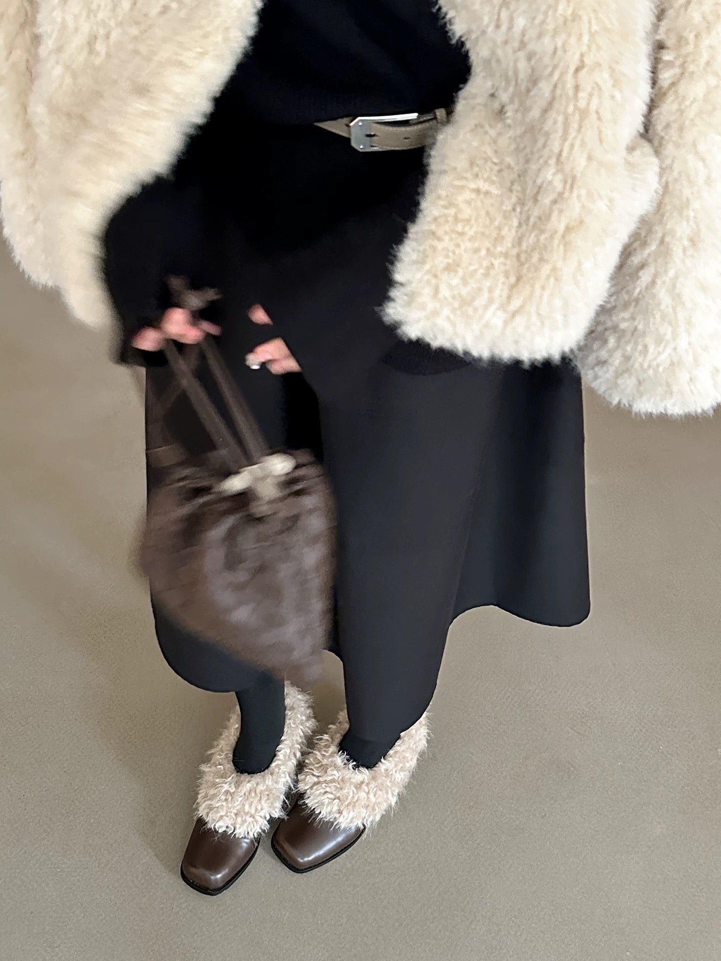 Fashionable and versatile shoes