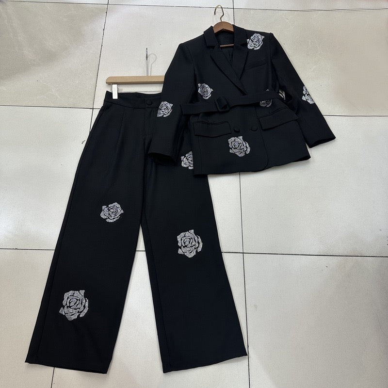Diamond flower suit