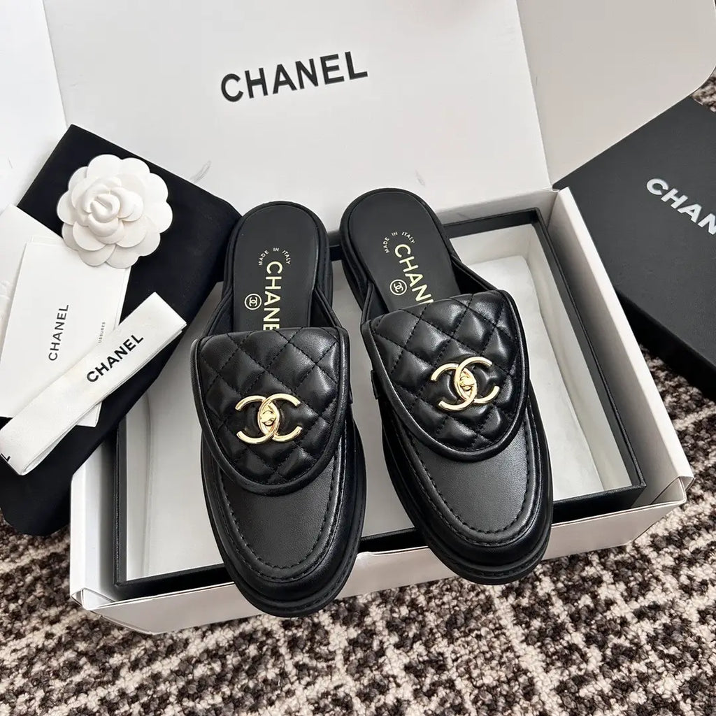 Slippers Ch*anel