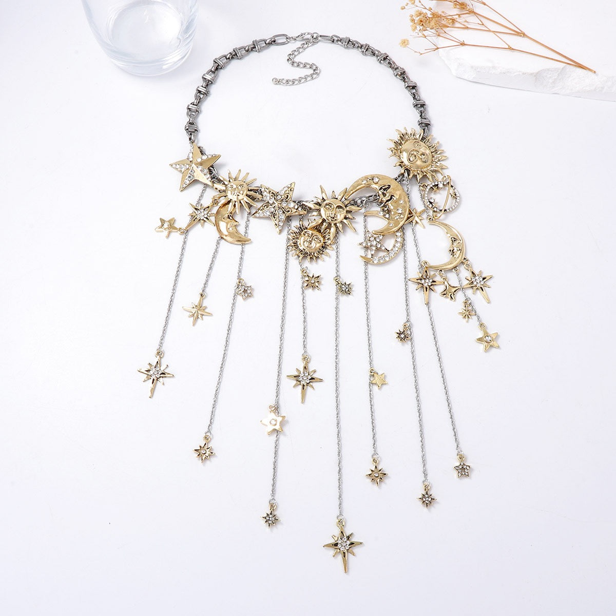 Retro exaggerated alloy