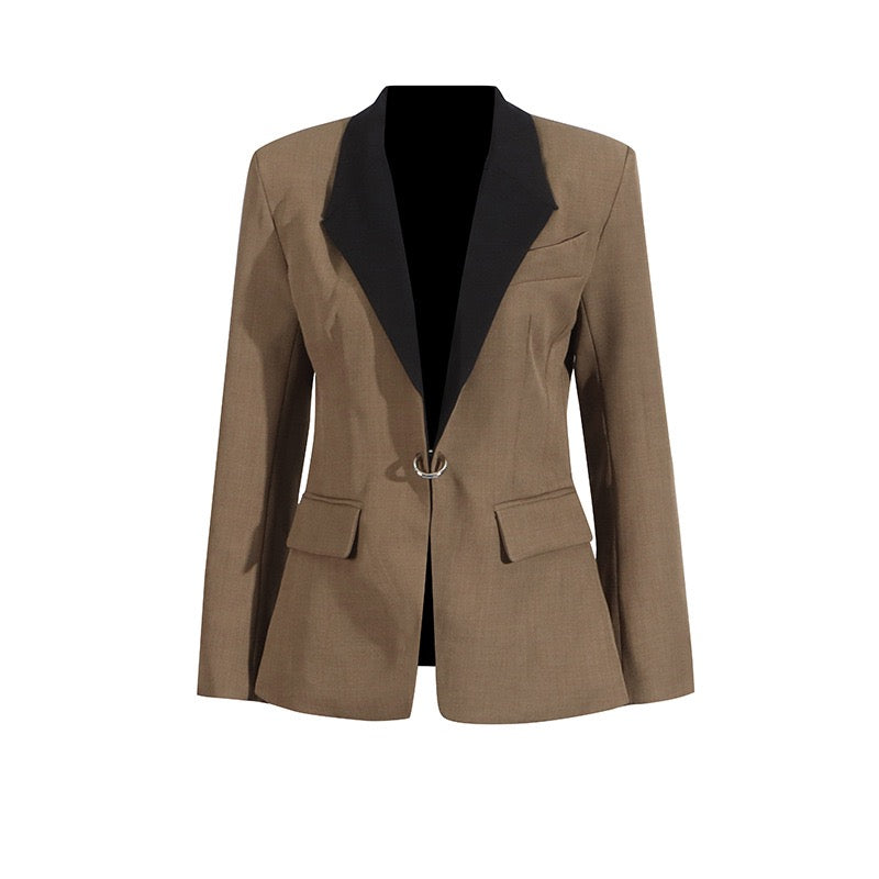 Fashionable one button casual lapel