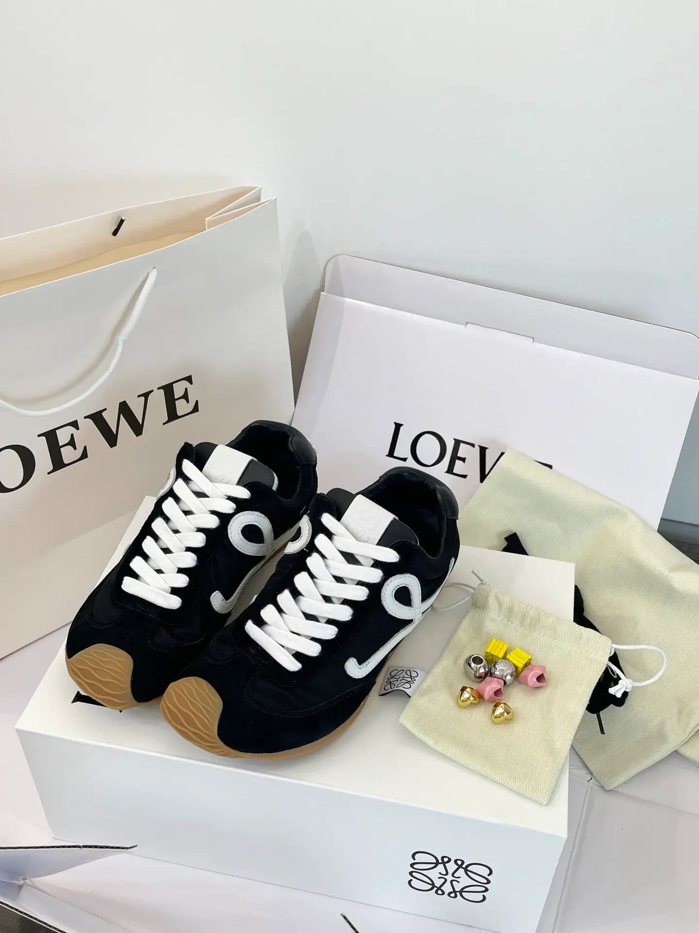 Sneakers lo*ewe