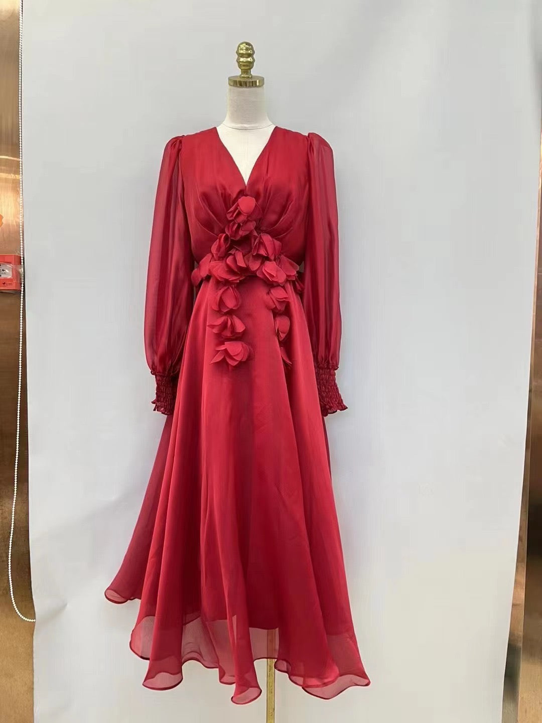 French niche spring v neck dress