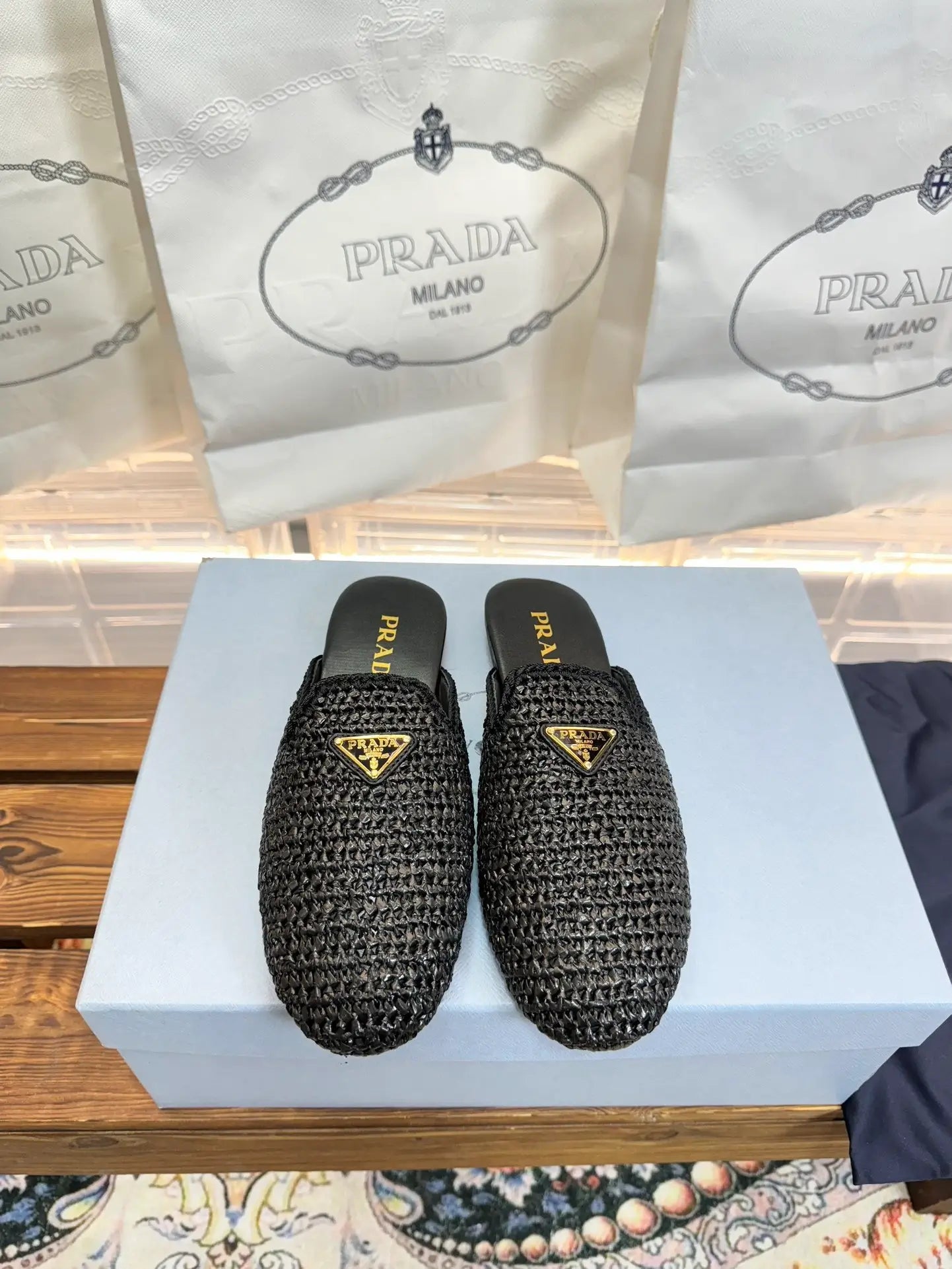 Slippers P*rada