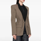 Fashionable one button casual lapel