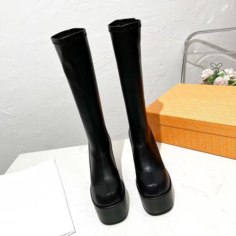 Metal fox fastener boots