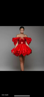 Red shinning sequins