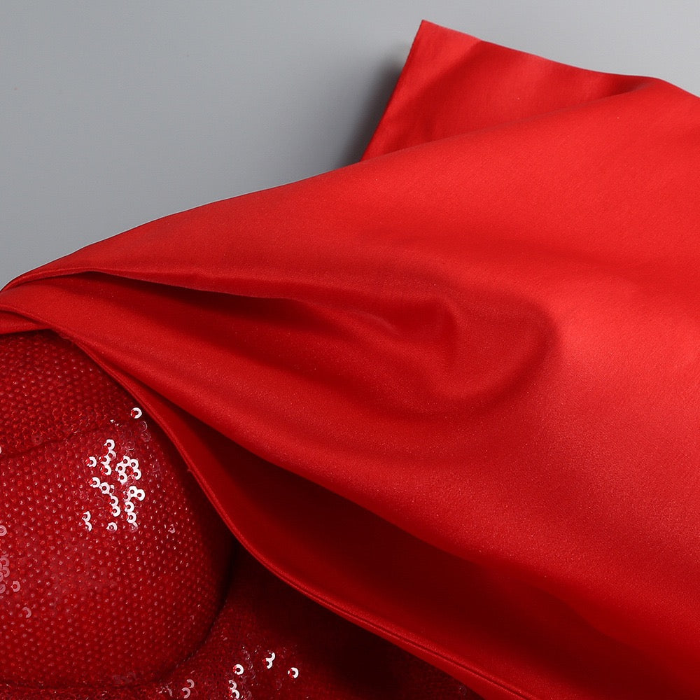 Red shinning sequins