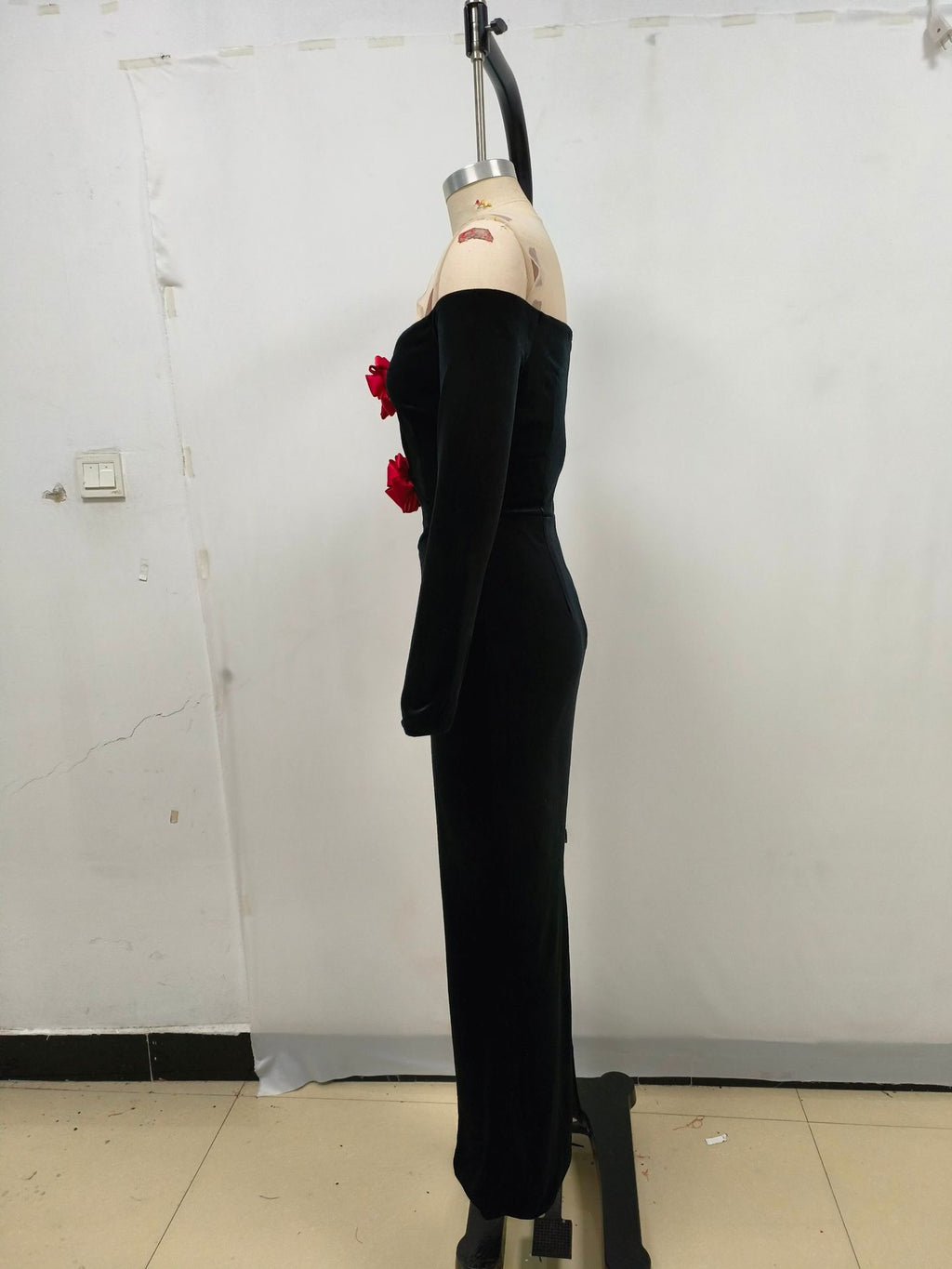 Sexy hot red flower style