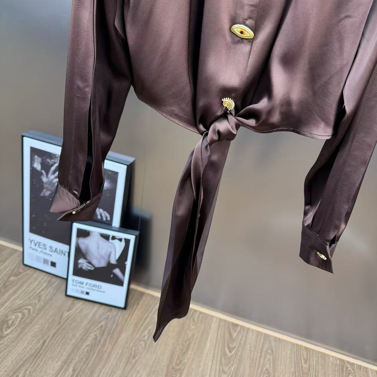 Eyes blouse