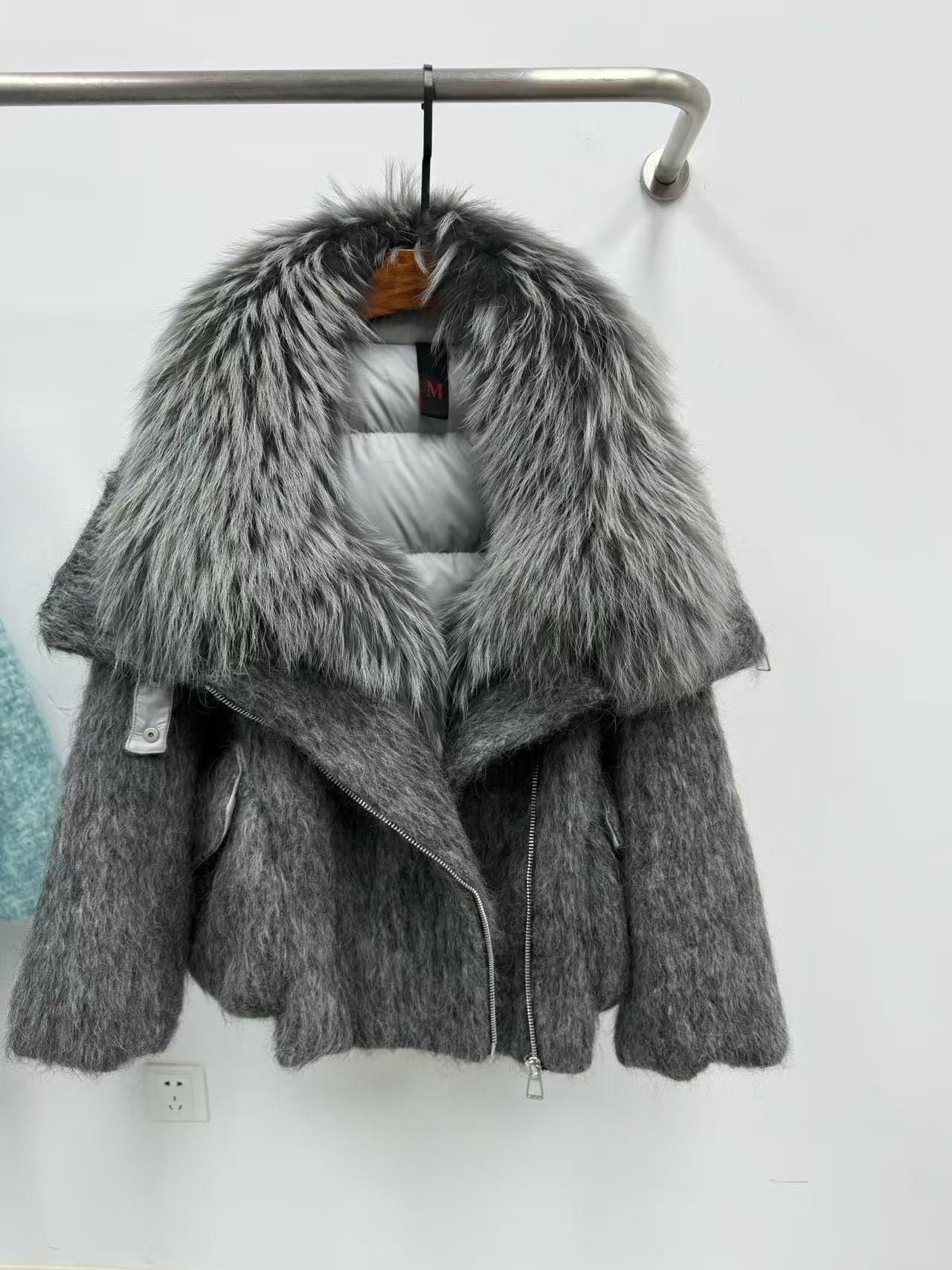 Jacket with fur collar