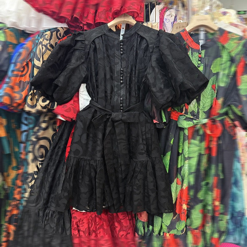 Short loose puff dress