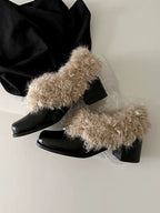 Fashionable and versatile shoes