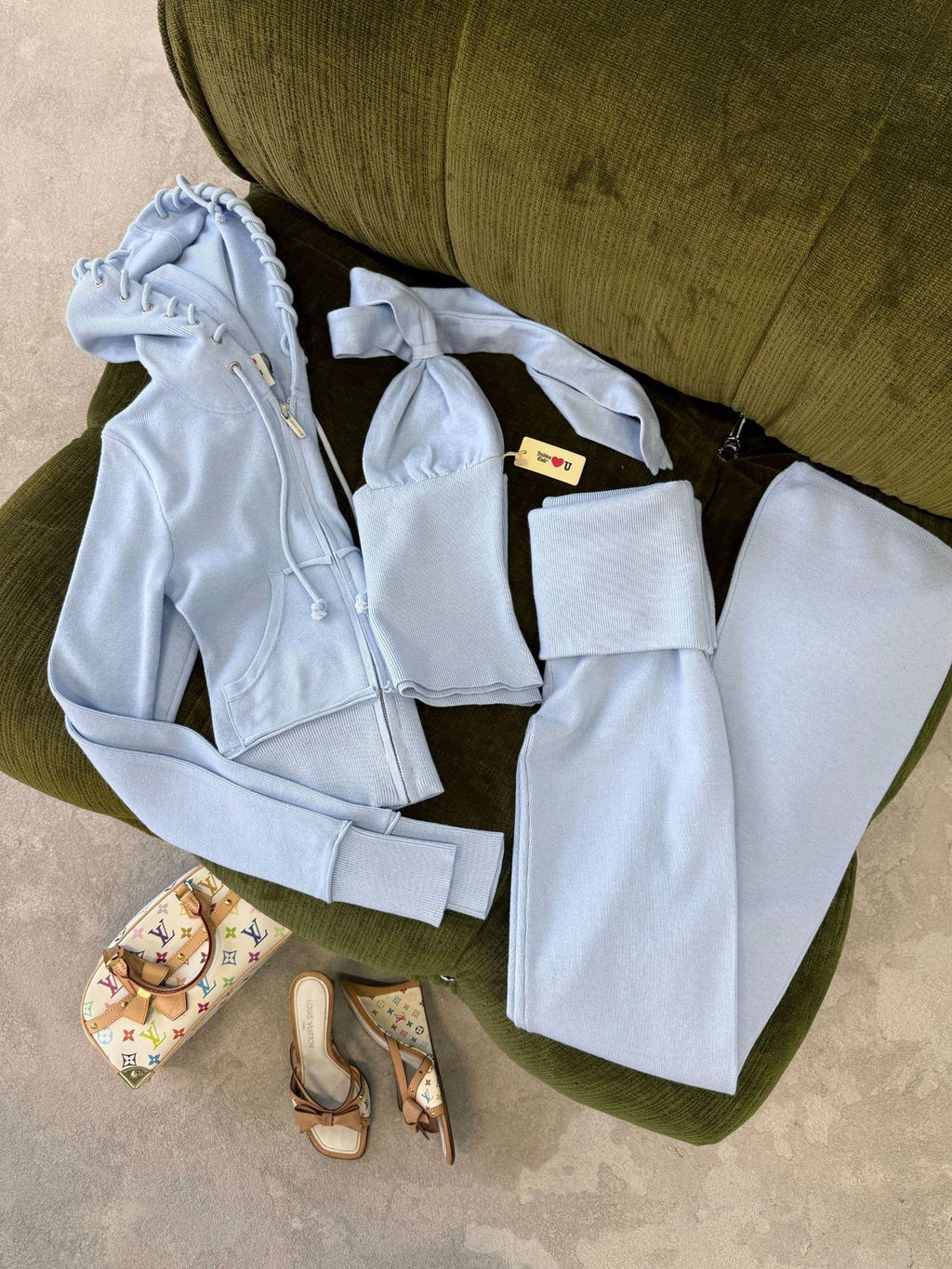 Track suit of 2 pieces