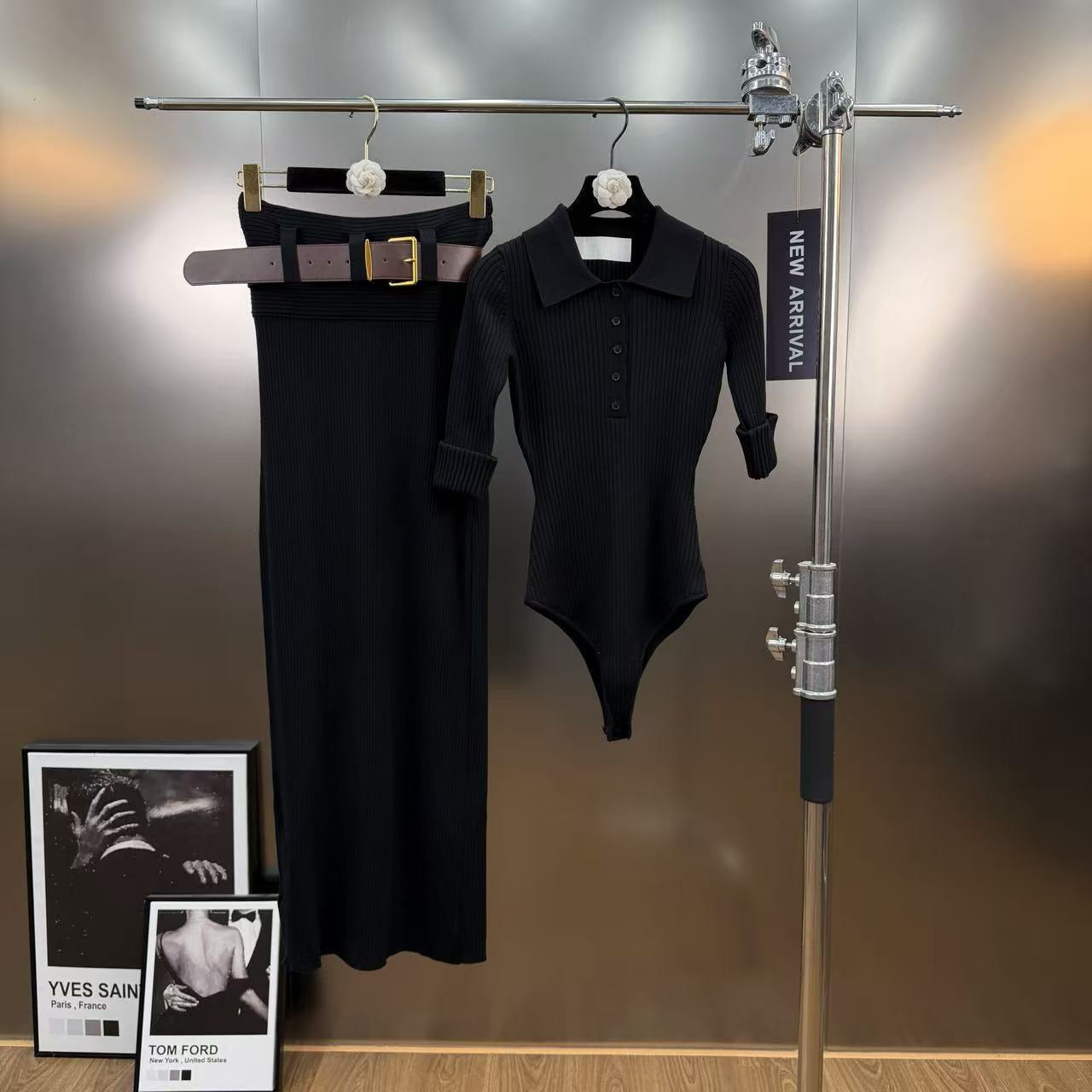 Lapel ribbed belted skirt with top