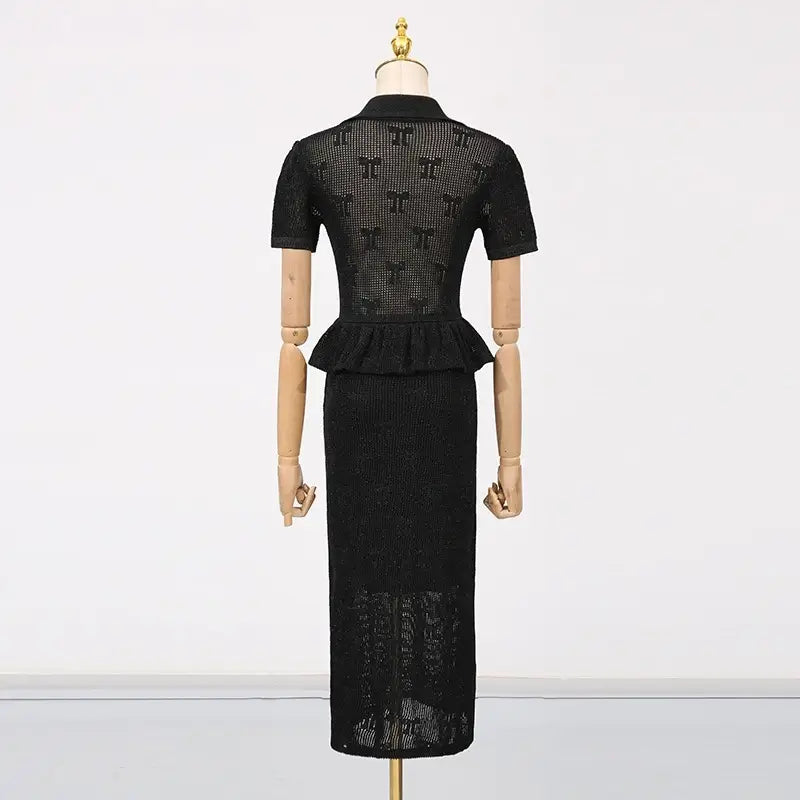 Ruffle edge dress style