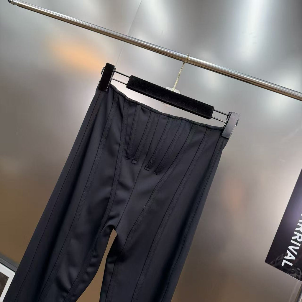 High waisted fishbone wist