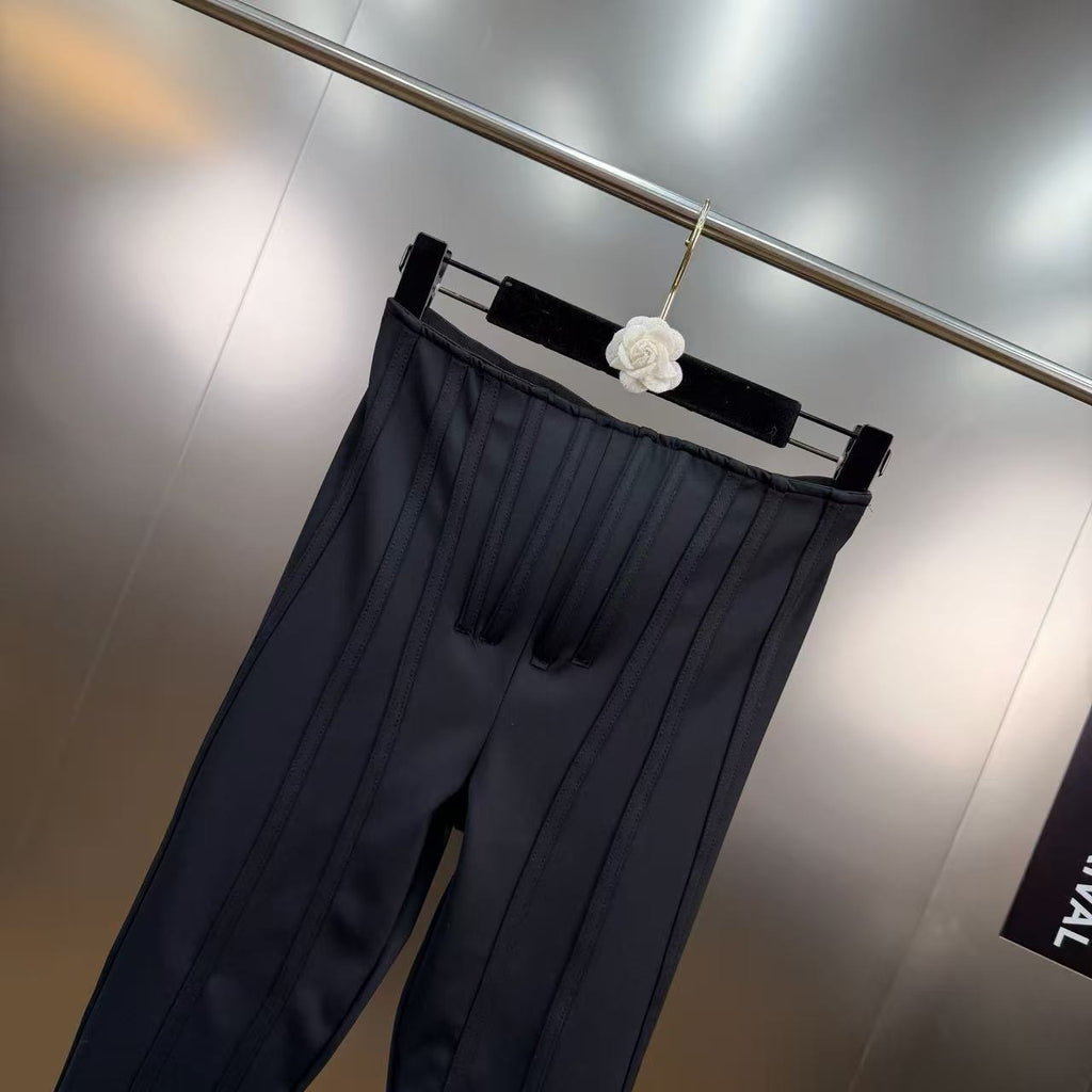 High waisted fishbone wist