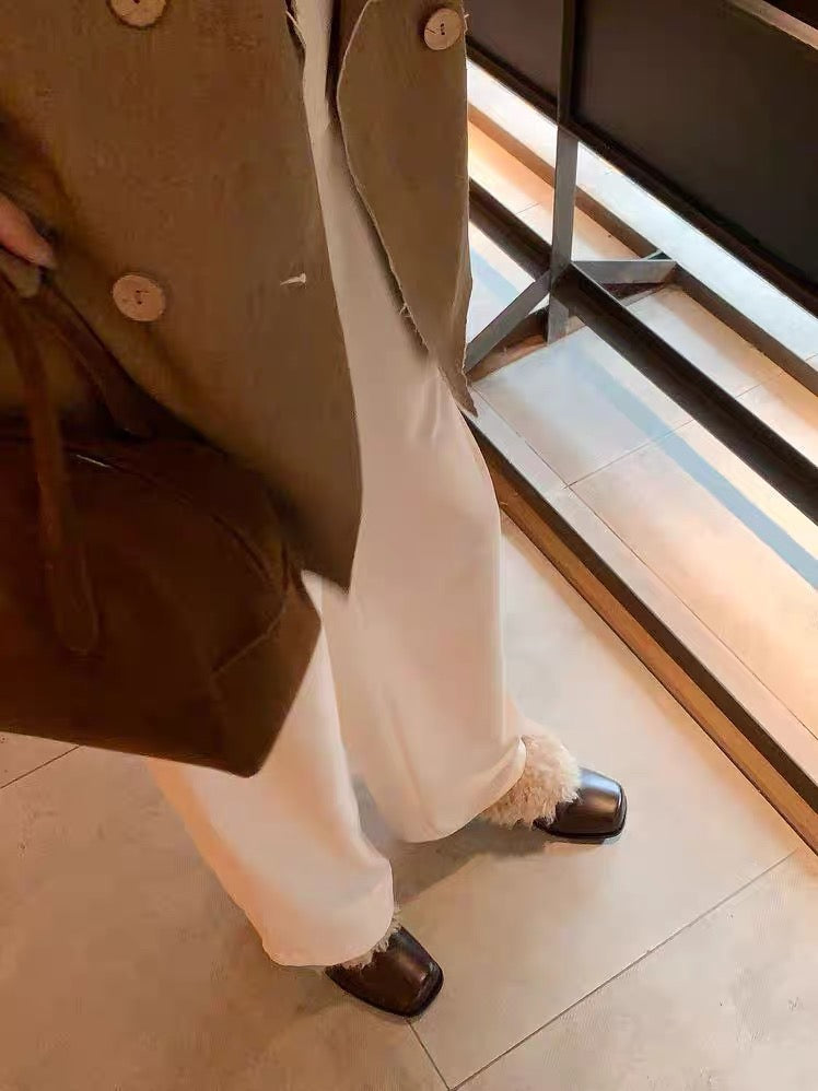 Fashionable and versatile shoes