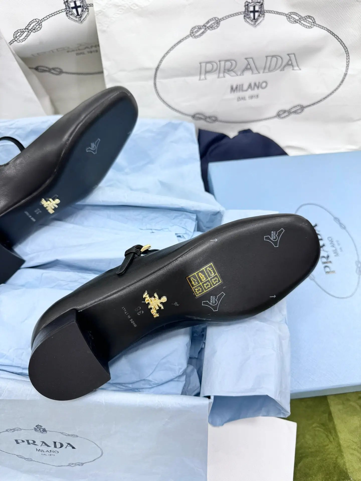 Shoes p*rada