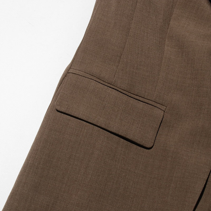 Fashionable one button casual lapel