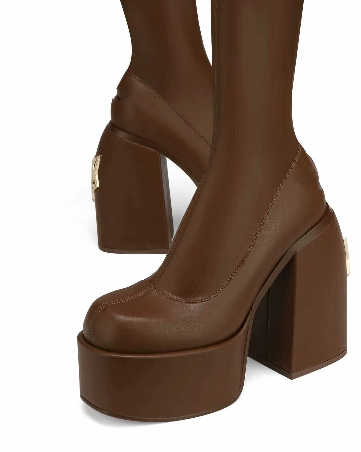 Metal fox fastener boots