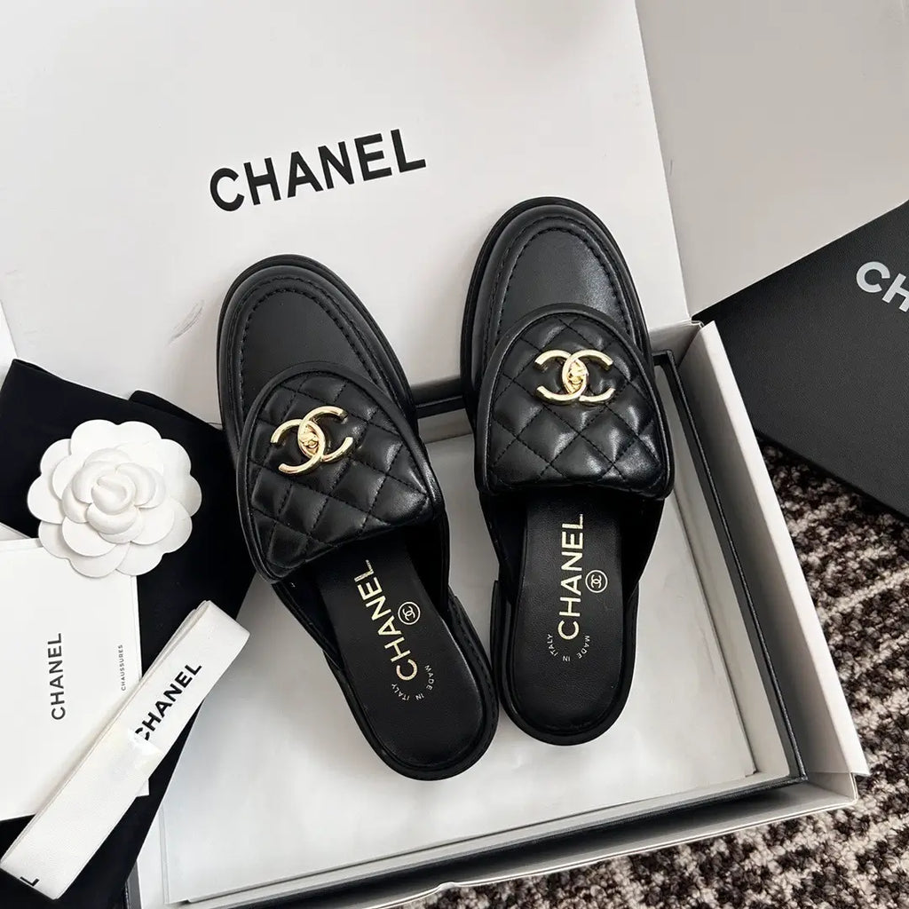 Slippers Ch*anel