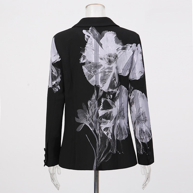 Elegant asymmetric suit