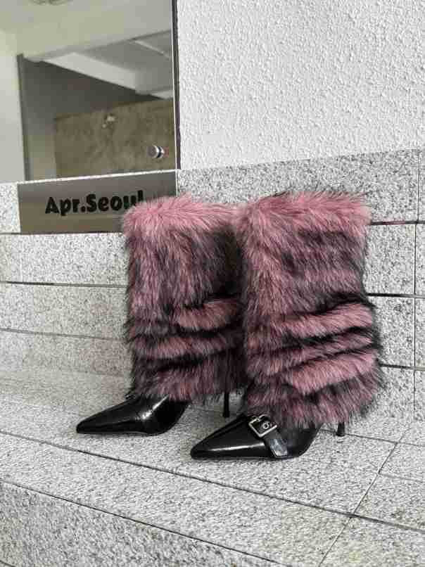 Faux fur boots