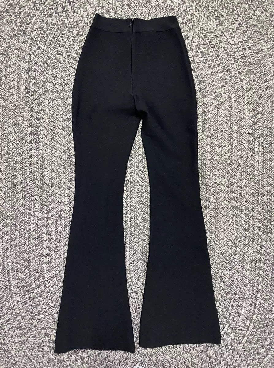 Hot bandage pants