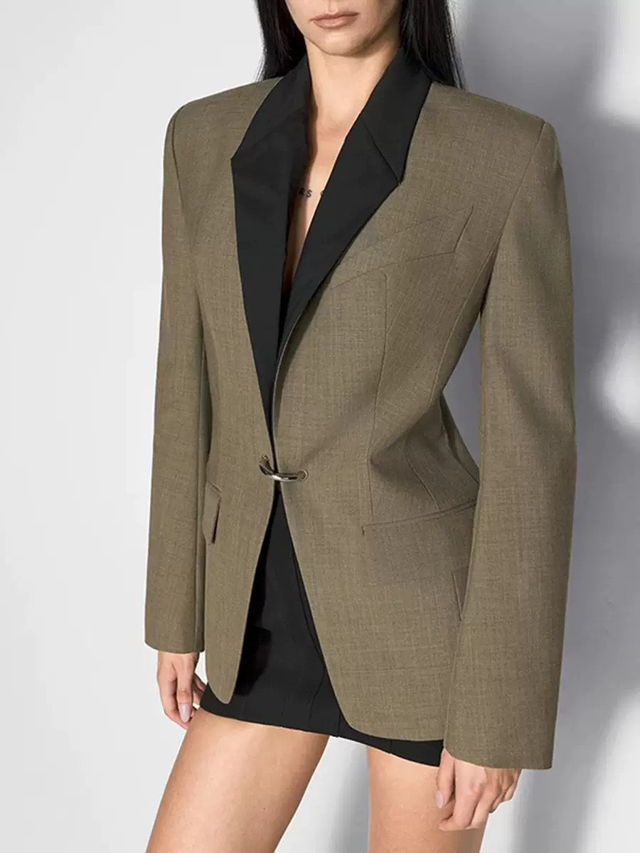 Fashionable one button casual lapel